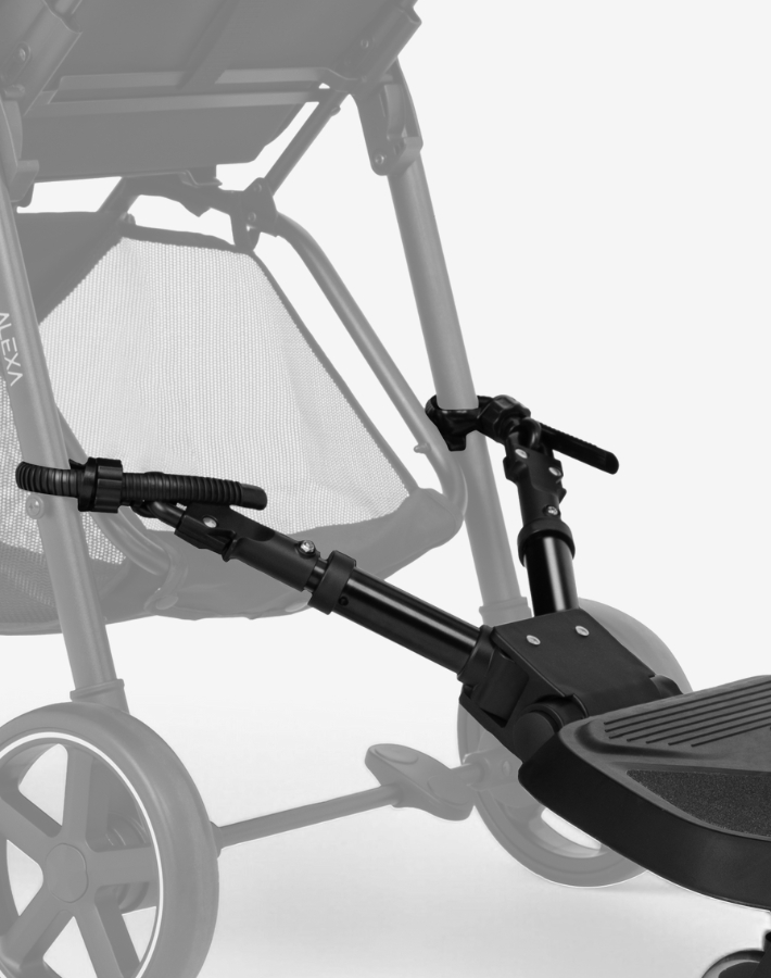 The stroller board features adjustable length and height of the adaptors and an adjustable seat height, ensuring it can be perfectly tailored to fit your stroller and comfort your child, regardless of size or stroller type.