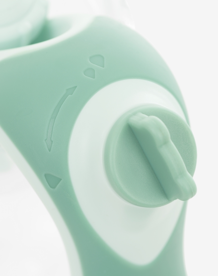 Можете да избирате между режим на масаж за стимулиране на притока на кърма и режим на изпомпване за ефективно изцеждане на млякото.