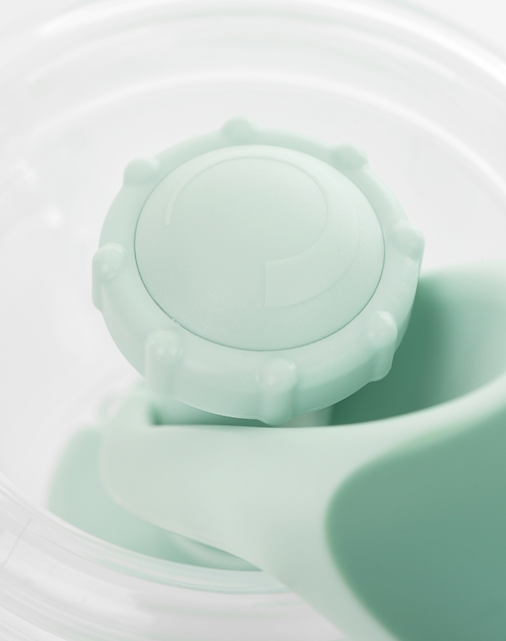 Адаптирайте изпомпването с регулируема сила на засмукване, която ви позволява да контролирате интензивността и да регулирате изцеждането според вашия комфорт.