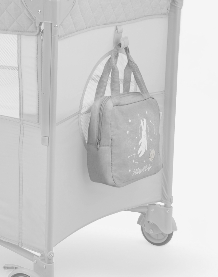 Keep all your baby's essentials close with an integrated accessory bag—perfect for quick access.