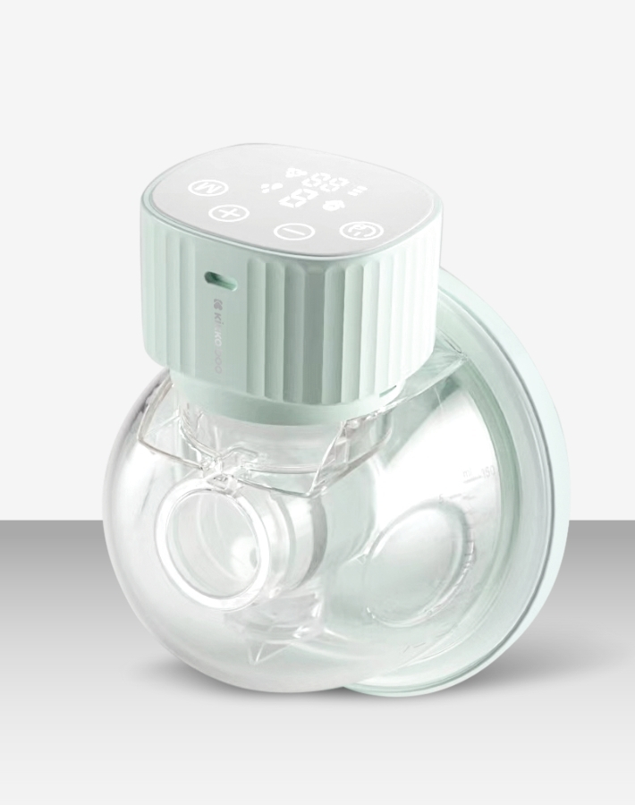 Благодарение на NOA ще се насладите на удобството от изпомпването без ръце. Иновативният й дизайн ви позволява да изцеждате кърма без усилие, докато се занимавате с ежедневните си задачи.