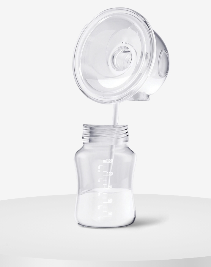 С голямата си вместимост от 150 мл нашата помпа за кърма ви позволява да изцеждате млякото и да го изсипвате директно в бебешкото шише, което ви спестява време и намалява бъркотията.