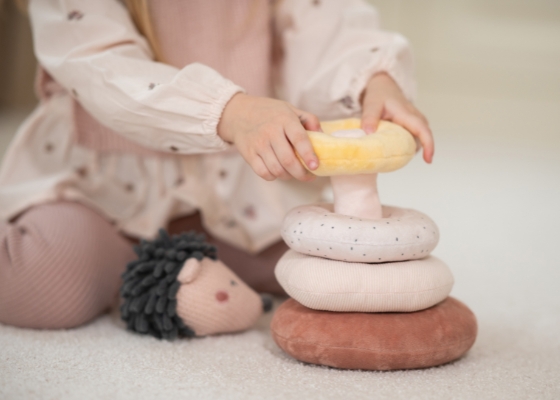 Играчки за бебета – образователни, меки и забавни